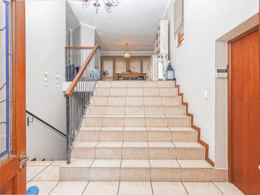 4 Bedroom Property for Sale in Caribbean Beach Club North West